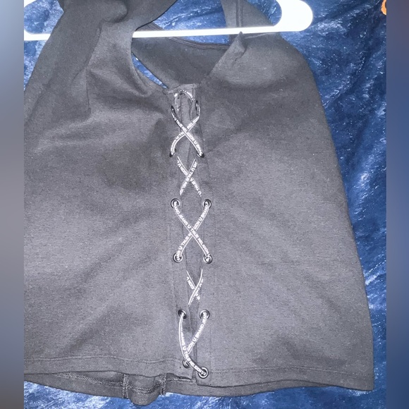 TRUE RELIGION Lace up the side tank. Size XL - Picture 4 of 6